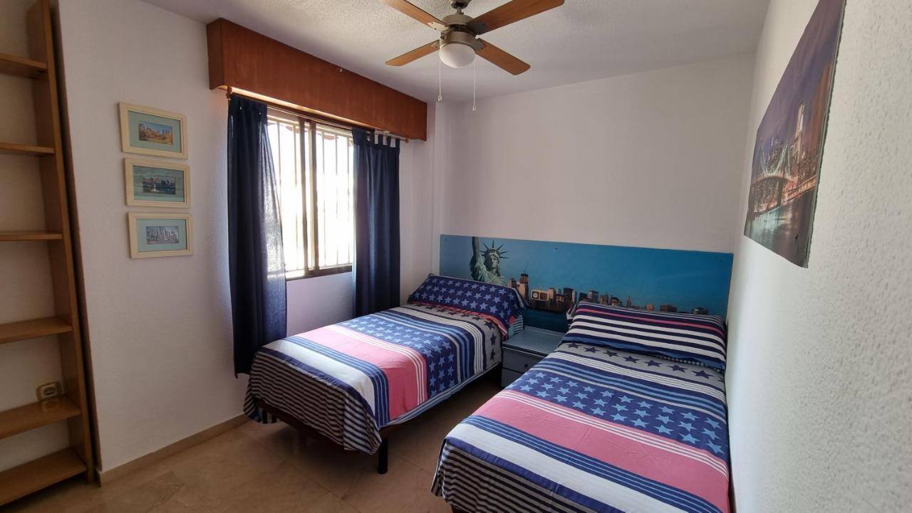 Atico Con Terraza Y 2 Habitaciones En Casco Antiguo Бенидорм Экстерьер фото